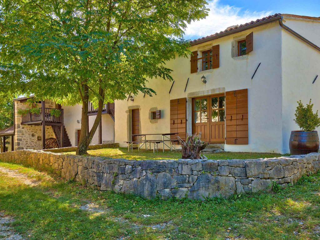 Ferienhaus mit Terrasse und Grill