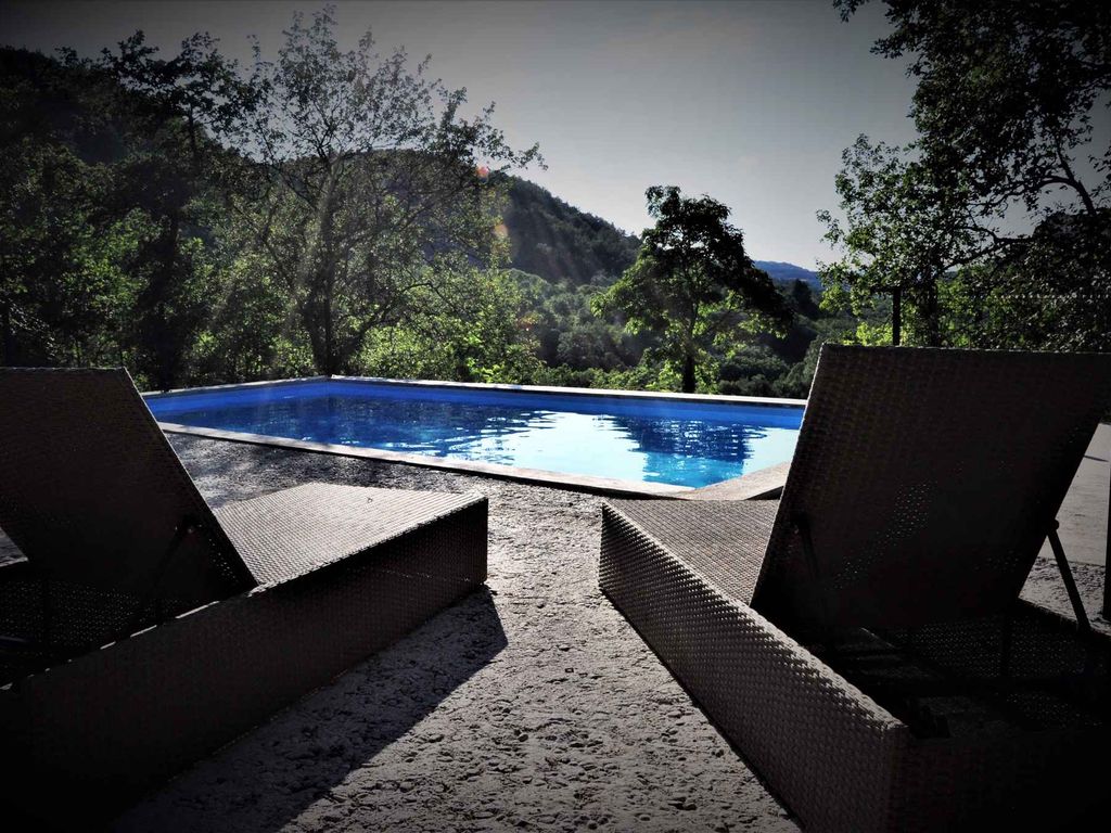 Ferienhaus mit Außenpool und SAT-TV