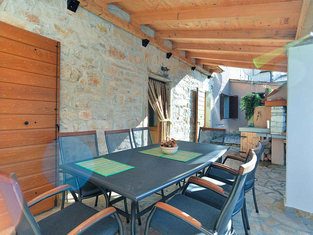 Ferienhaus mit Klimaanlage und Außenpool