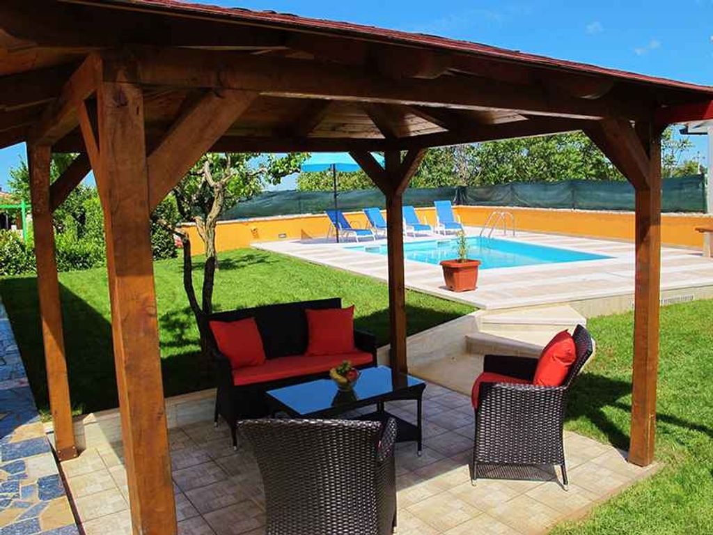 Villa mit Pool
