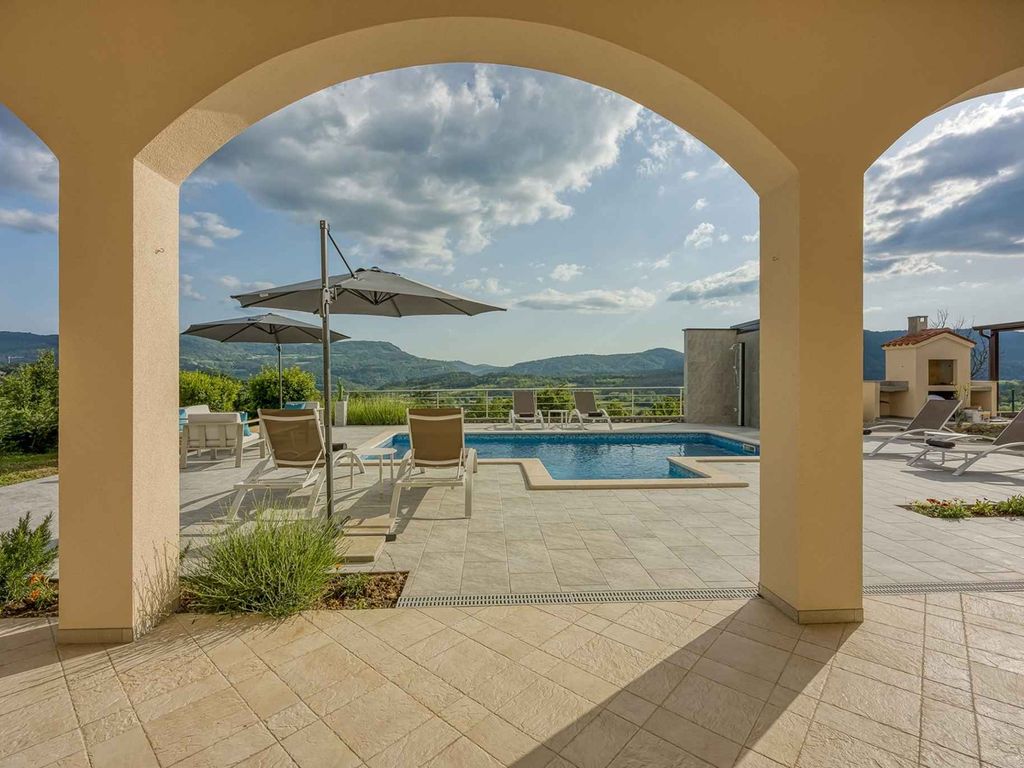 Ferienwohnung mit Pool