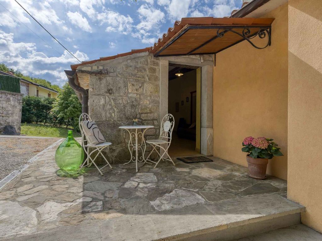 FerienHaus mit Klimaanlage und Außenpool