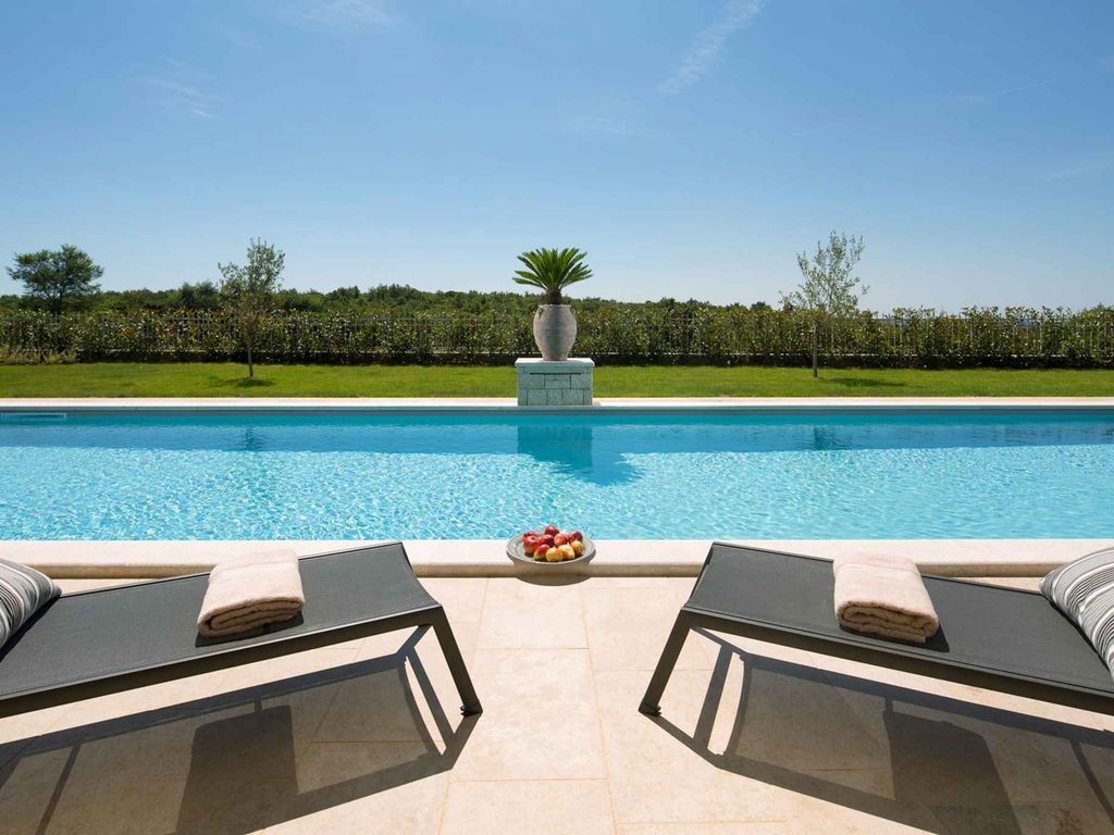 Villa mit Pool