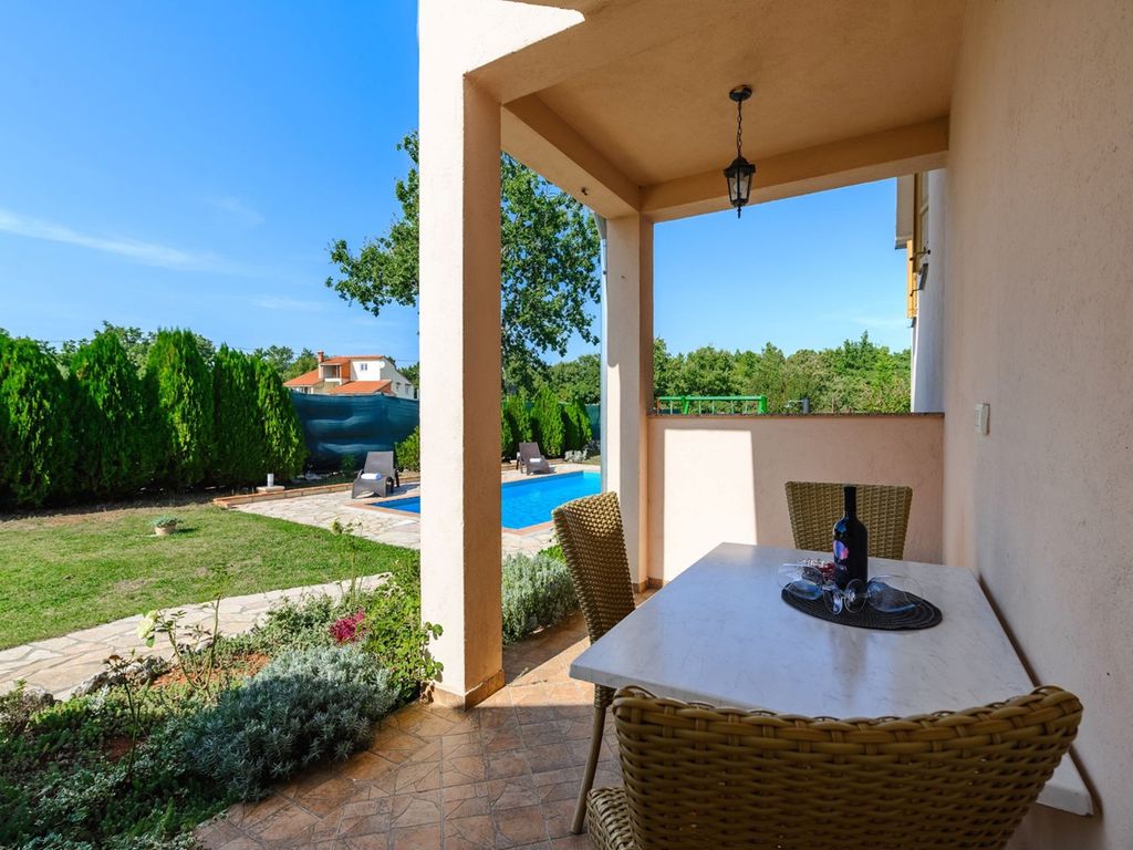 Ferienwohnung mit Klimaanlage und Pool