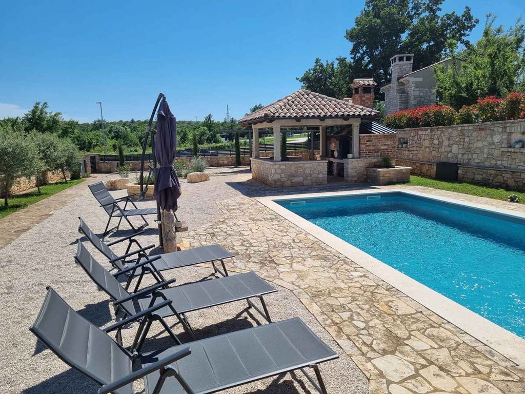 FerienHaus mit privaten Pool