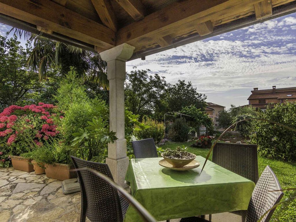 Ferienwohnung mit Klimaanlage mit Terrasse