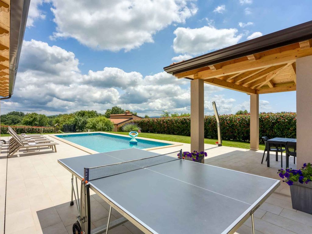 Villa mit Pool, Klimaanlage