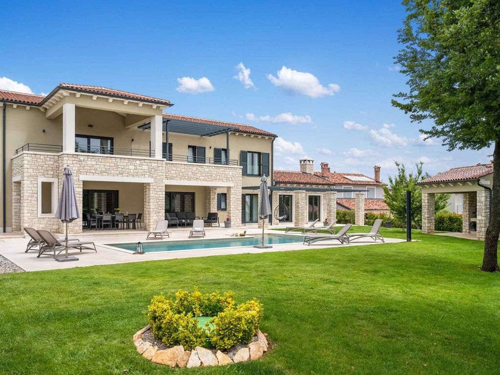 Villa mit Pool, Klimaanlage