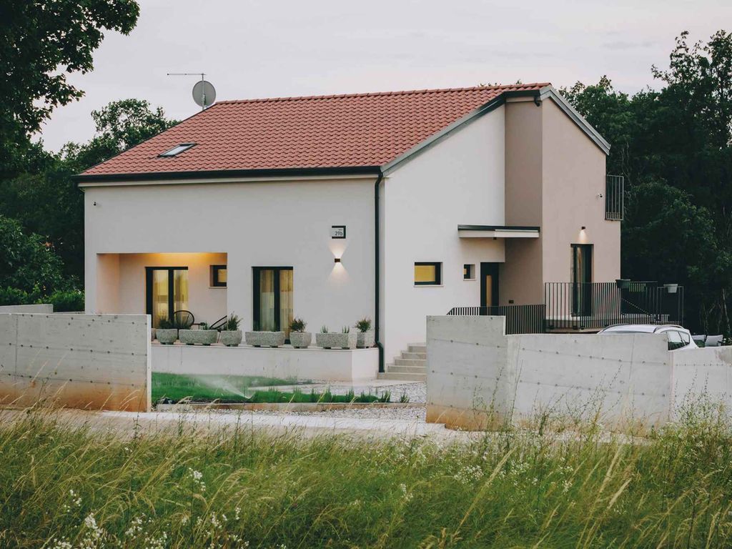 Villa mit Pool, Klimaanlage