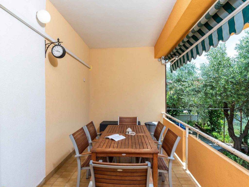 Ferienwohnung mit Garten und Terrasse