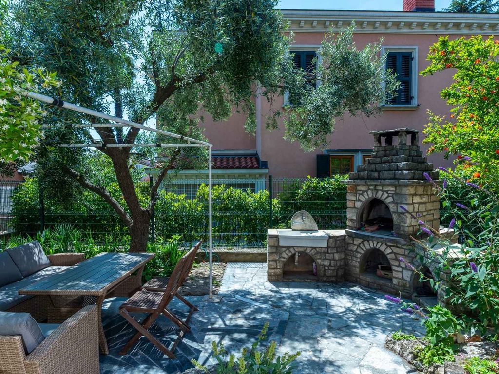 Ferienwohnung mit Garten und Terrasse