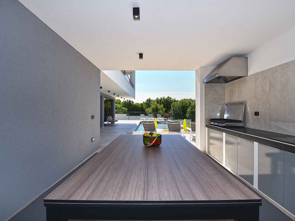 Villa mit Klimaanlage und Pool
