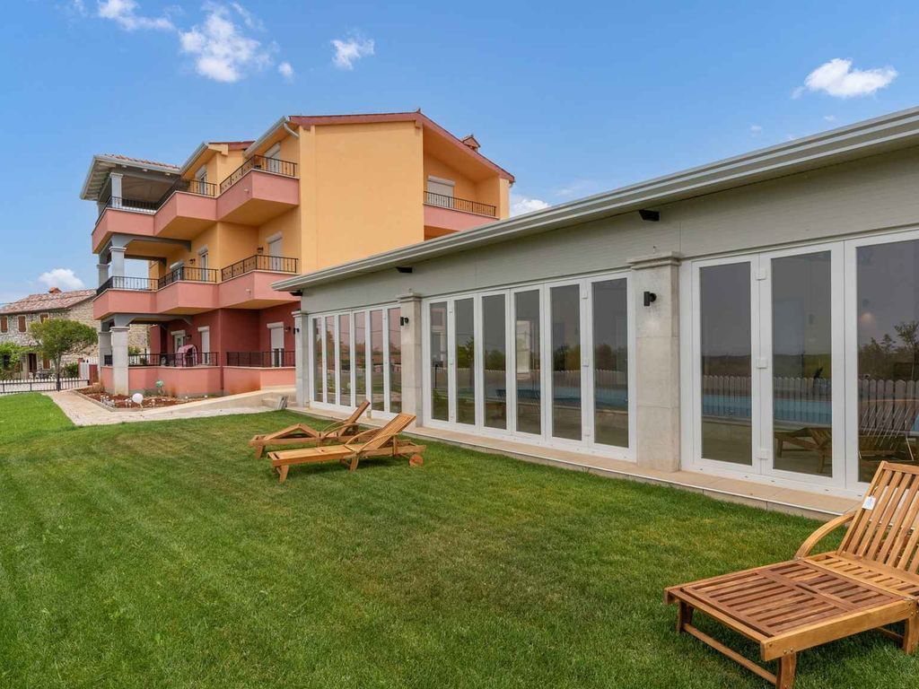 Ferienwohnung mit Klimaanlage und Pool