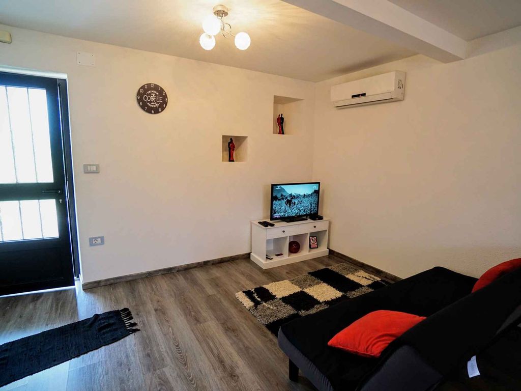 Ferienwohnung mit Klimaanlage und Waschmaschine