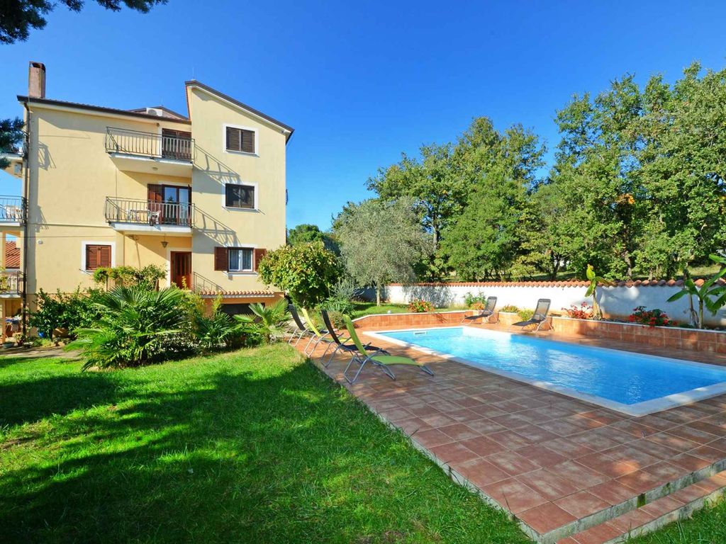 Ferienwohnung mit Pool zur gemeinsamen Nutzung