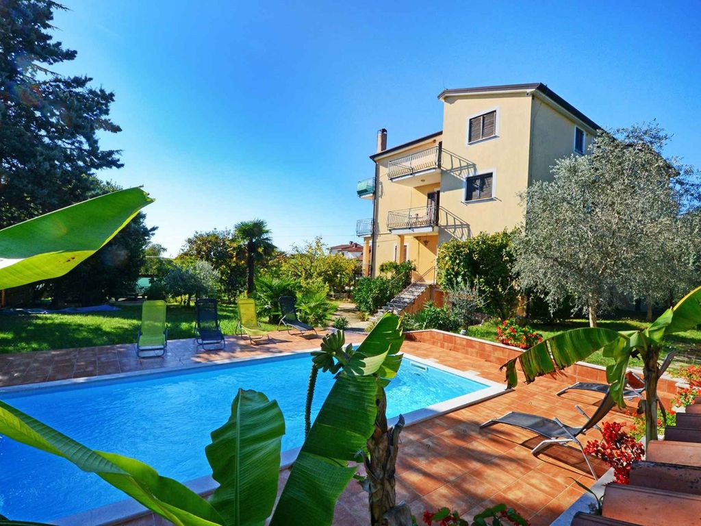 Ferienwohnung mit Pool zur gemeinsamen Nutzung