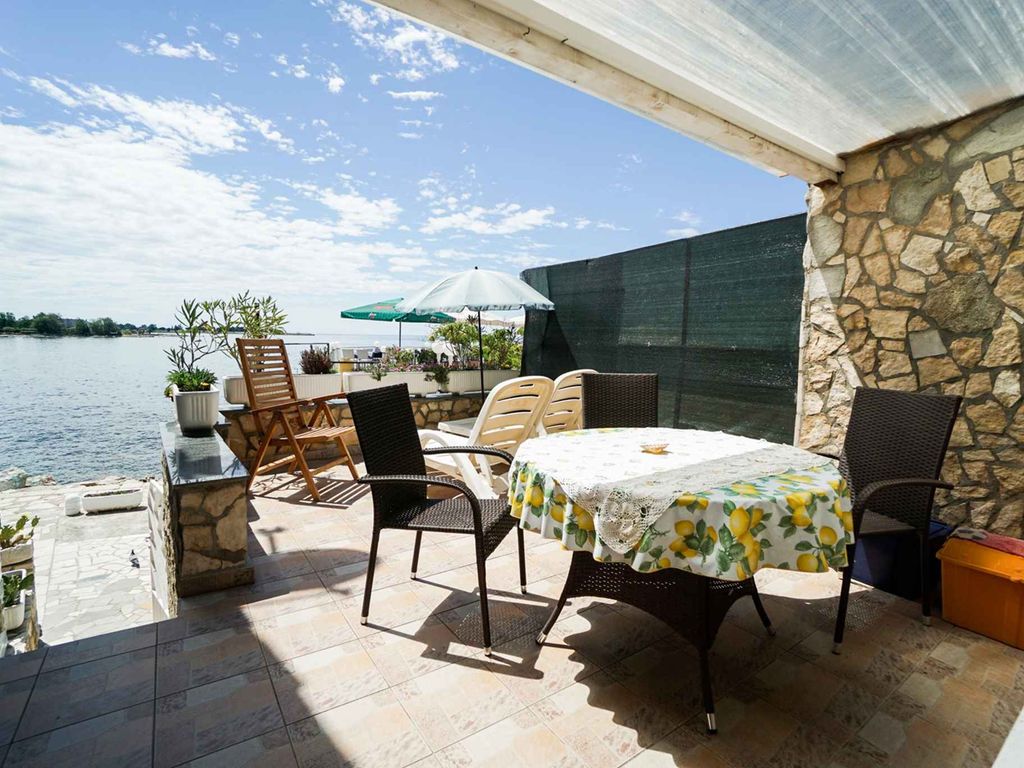 Ferienwohnung mit Klimaanlage und Meerblick