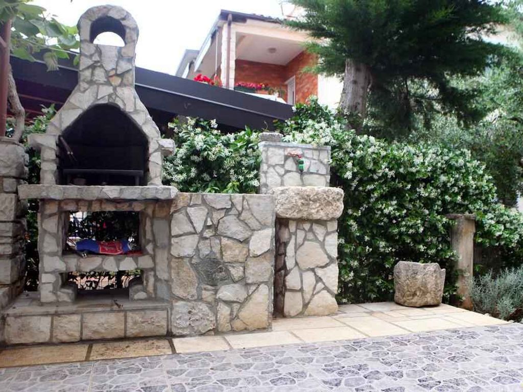 Ferienwohnung mit Klimaanlage und Terrasse in Strandnähe