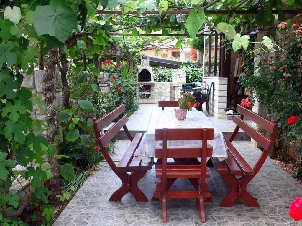Ferienwohnung mit Klimaanlage und Terrasse in Strandnähe