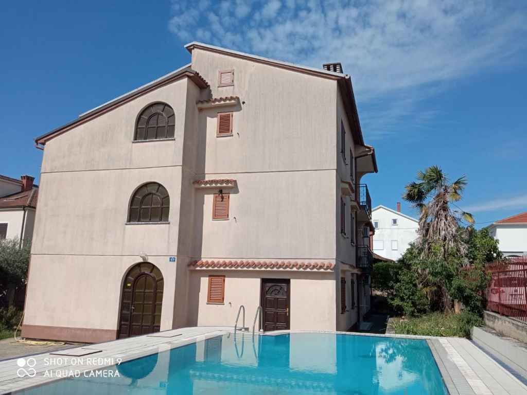 Ferienwohnung mit Pool zur gemeinsamen Nutzung