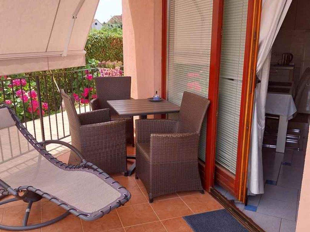 Ferienwohnung mit Klimaanlage und Geschirrspüler