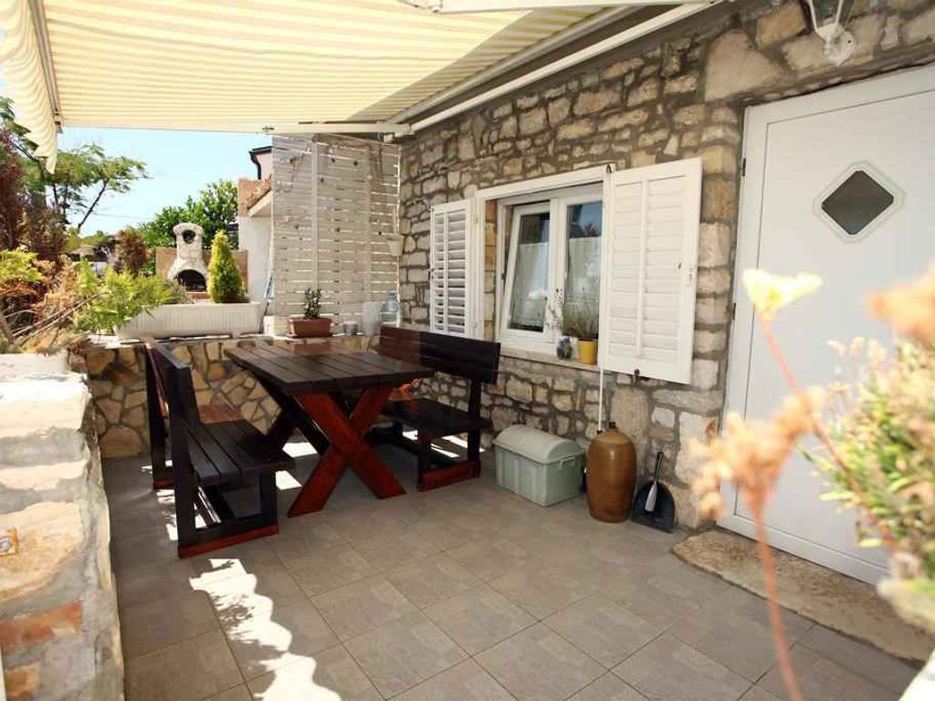 Ferienwohnung mit Klimaanlage und Meerblick