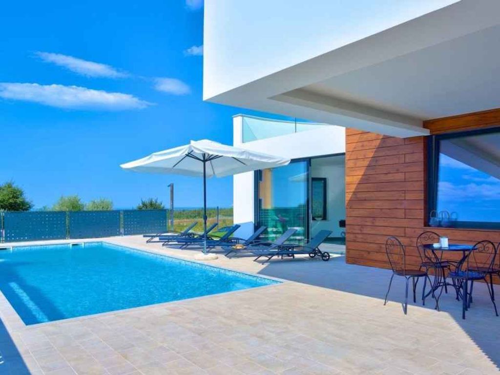Villa mit Klimaanlage und Pool