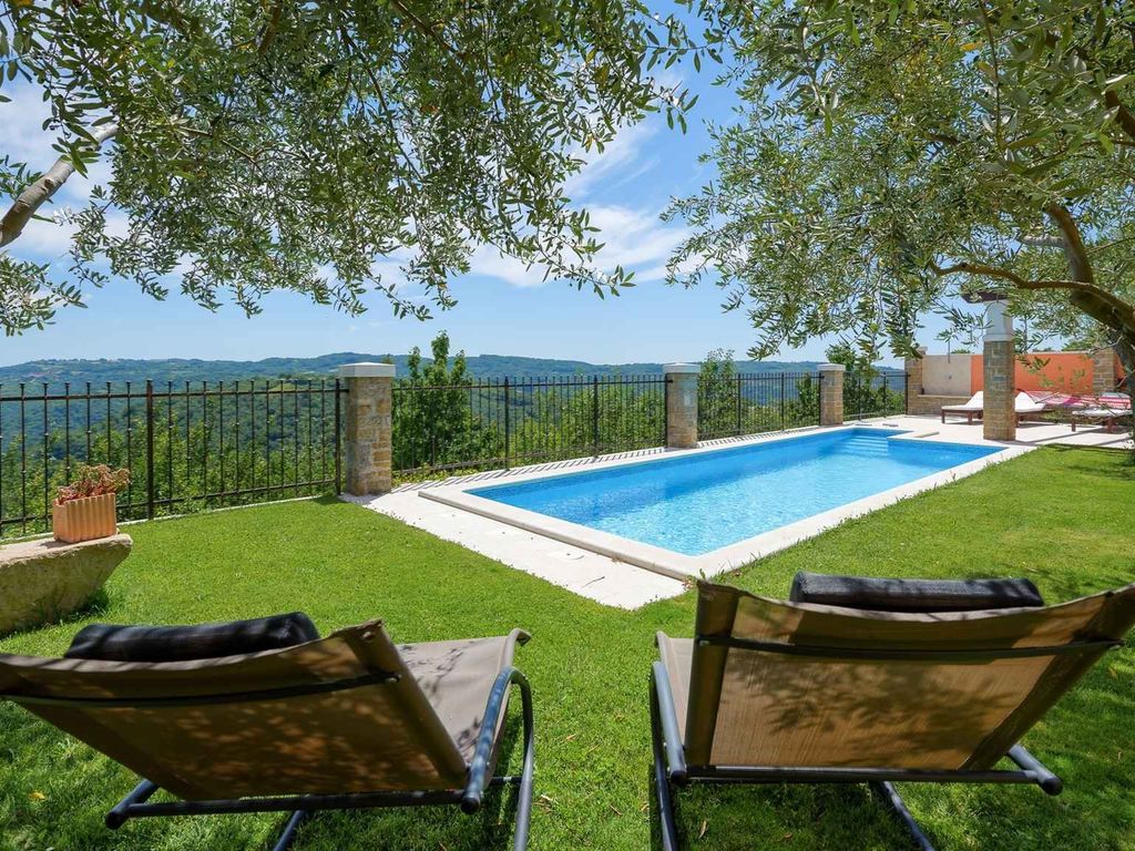 Villa mit Pool