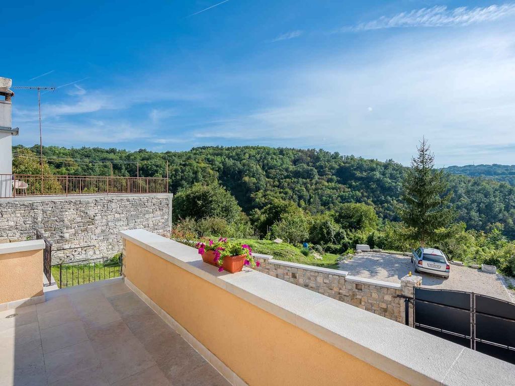 Villa mit Klimaanlage und Pool