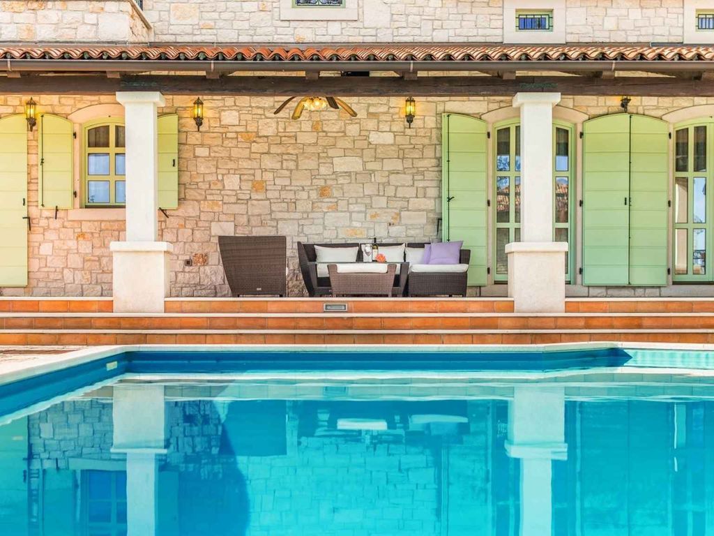 FerienHaus mit Pool und Sauna