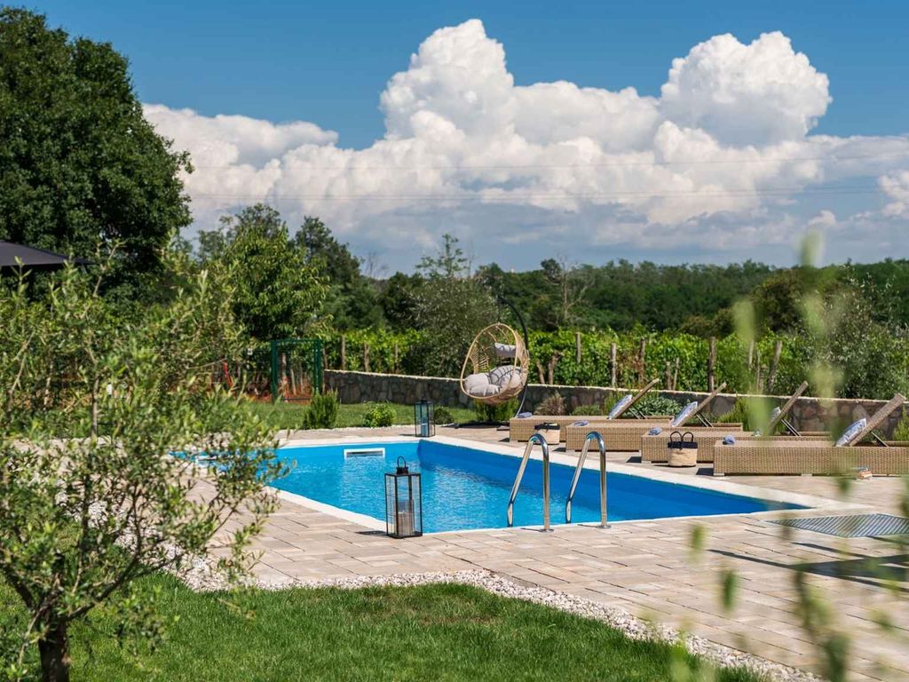 Villa mit Klimaanlage und Pool