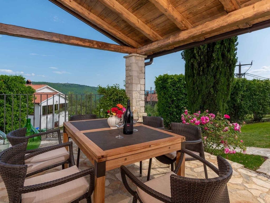 Villa mit Klimaanlage und Pool