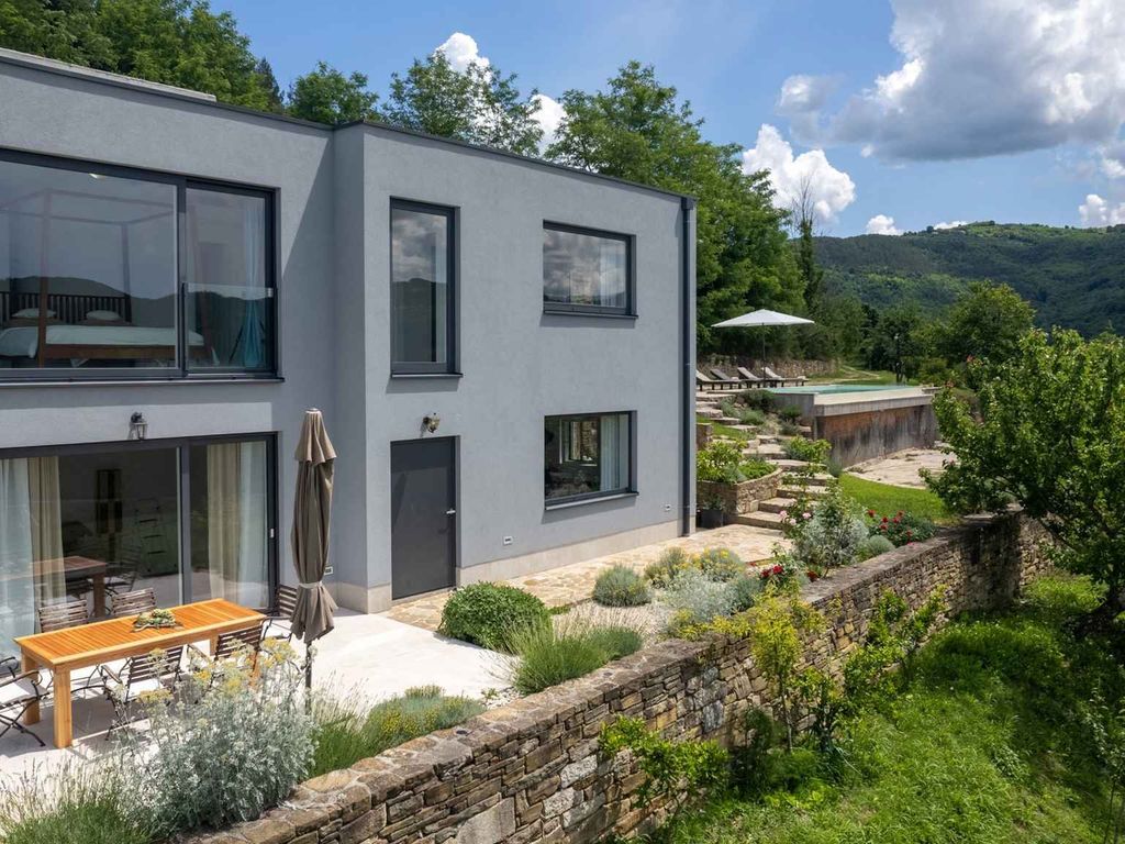 Villa mit Klimaanlage und Pool