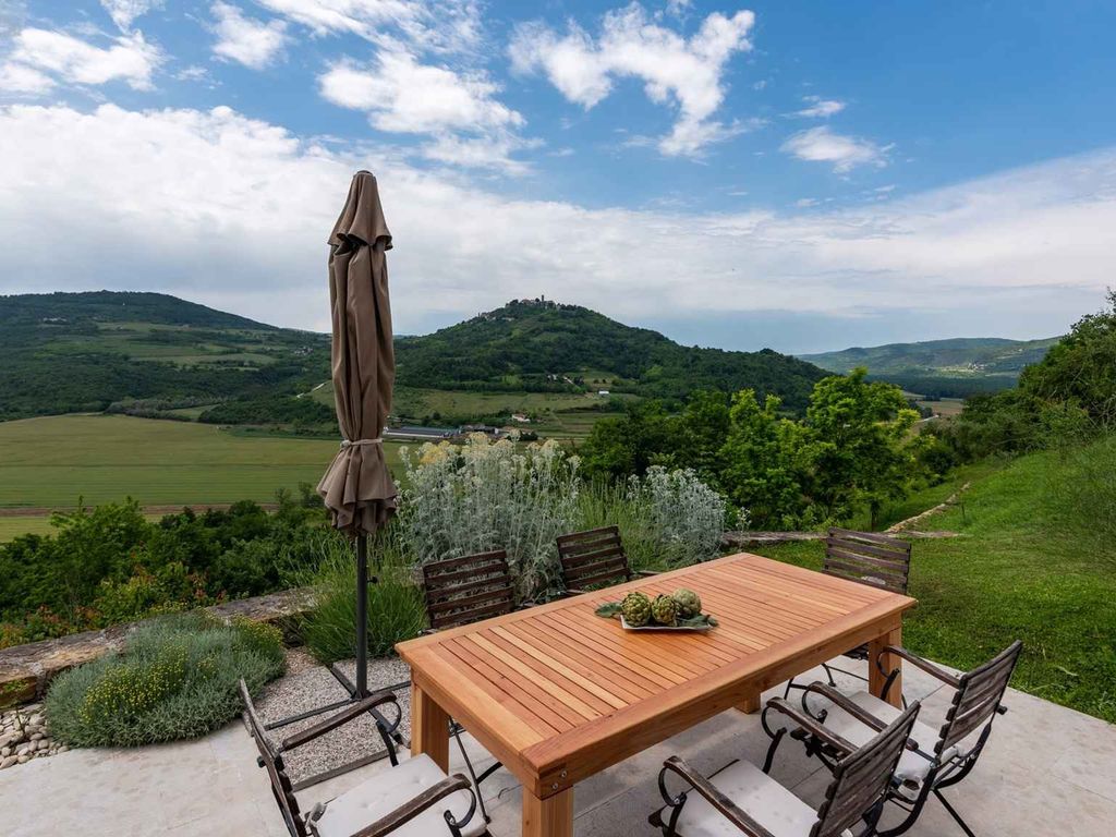 Villa mit Klimaanlage und Pool