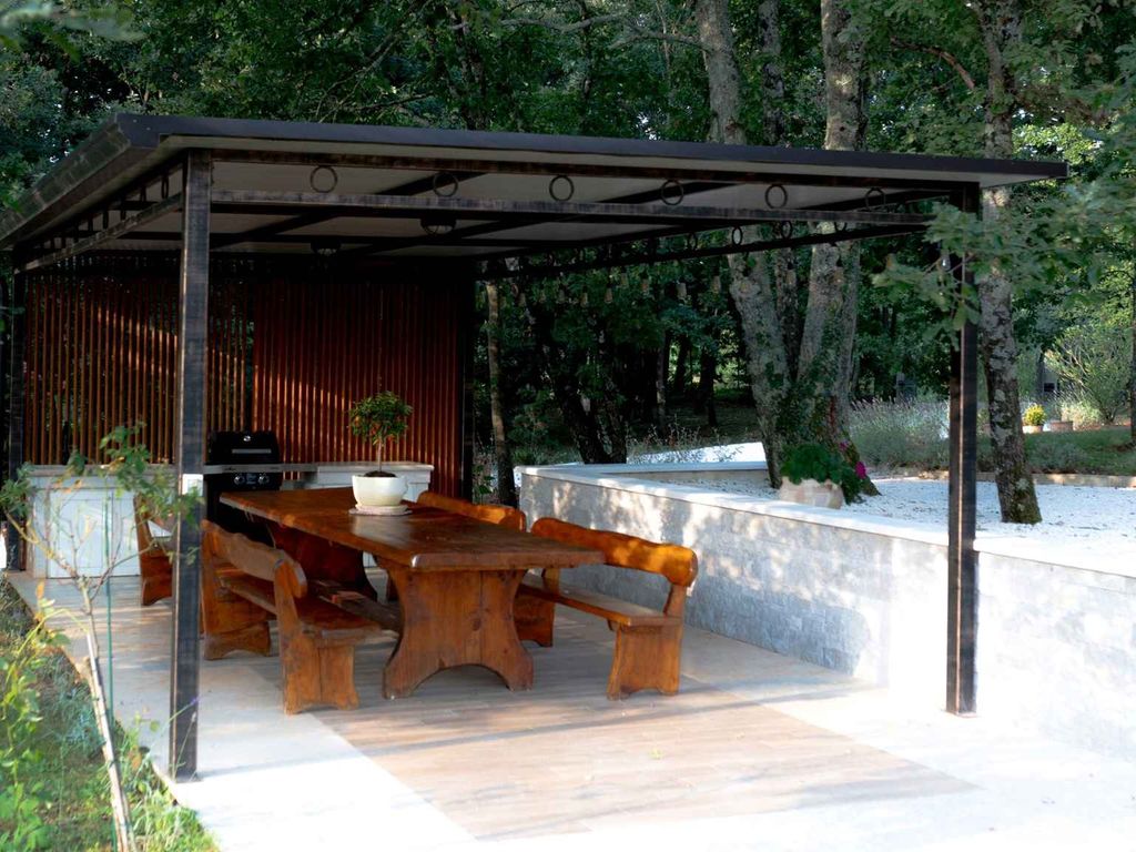 Villa mit Klimaanlage und Pool