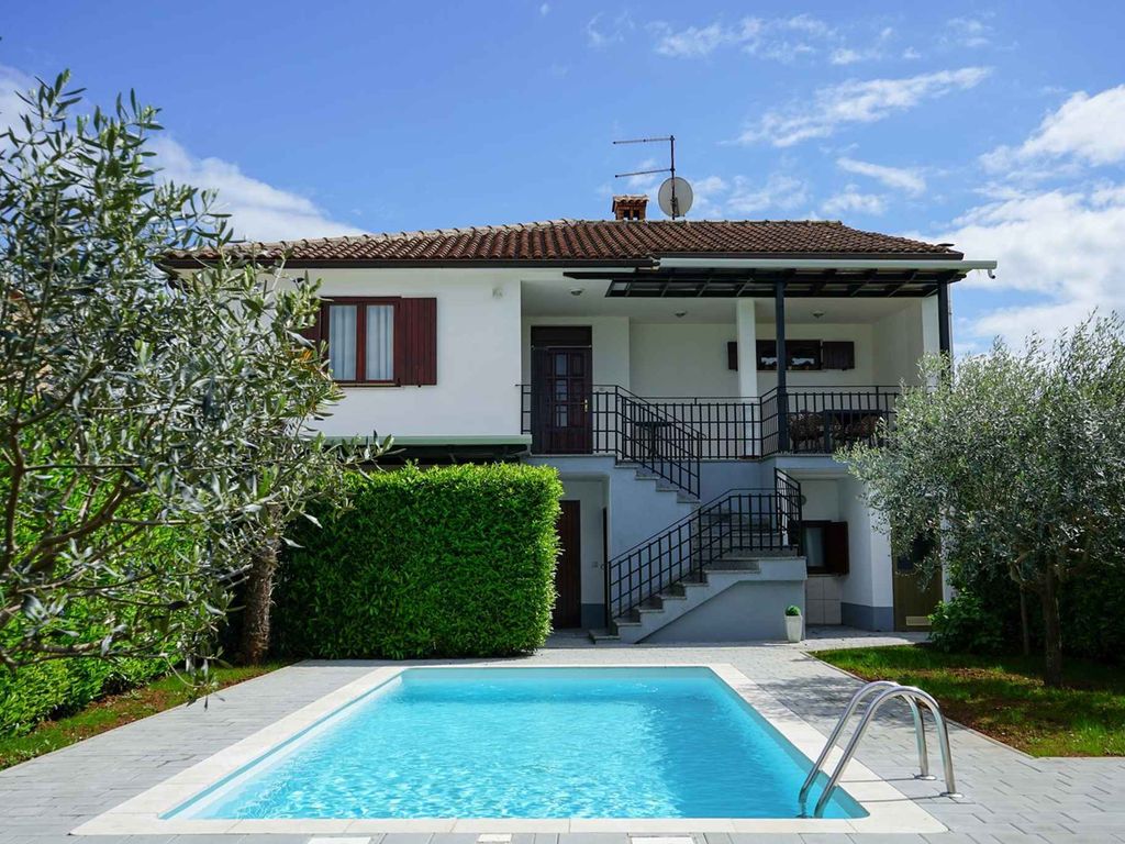 Ferienwohnung mit Klimaanlage und Pool