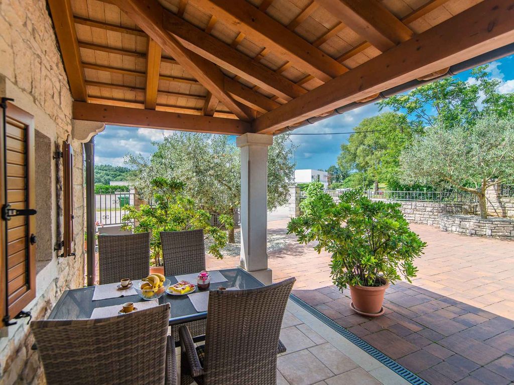 Ferienhaus mit Terrasse