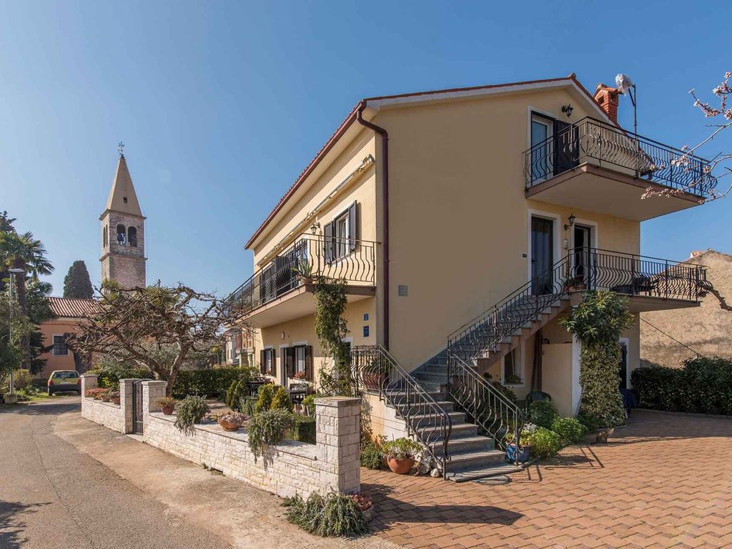 Ferienwohnung in Strandnähe mit Terrasse