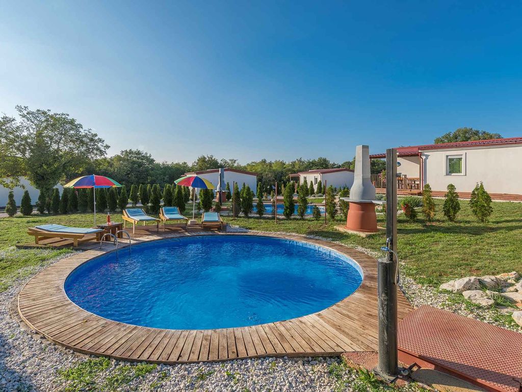 Ferienhaus mit Privatpool