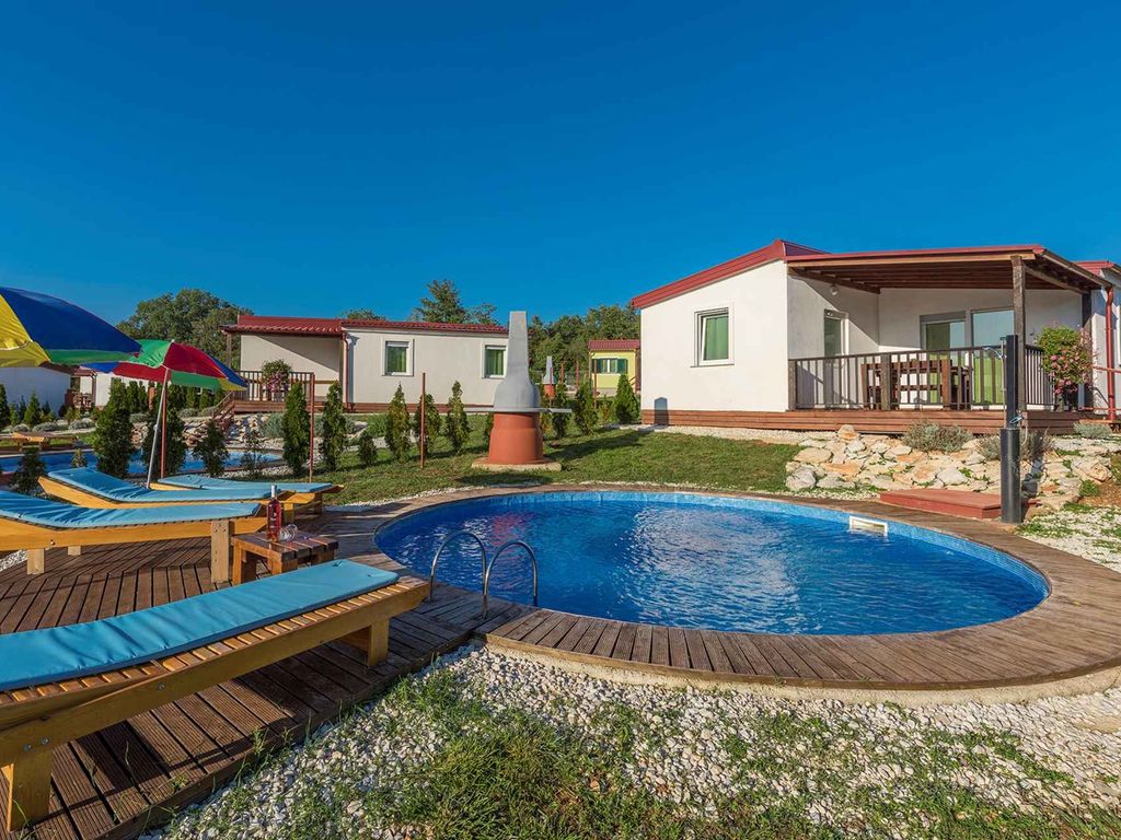 Ferienhaus mit Privatpool