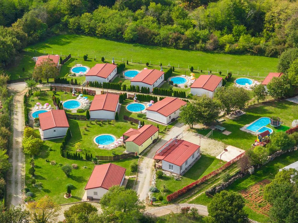Ferienhaus mit Privatpool