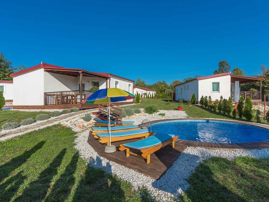 Ferienhaus mit Privatpool