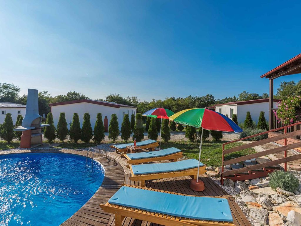 Ferienhaus mit Privatpool