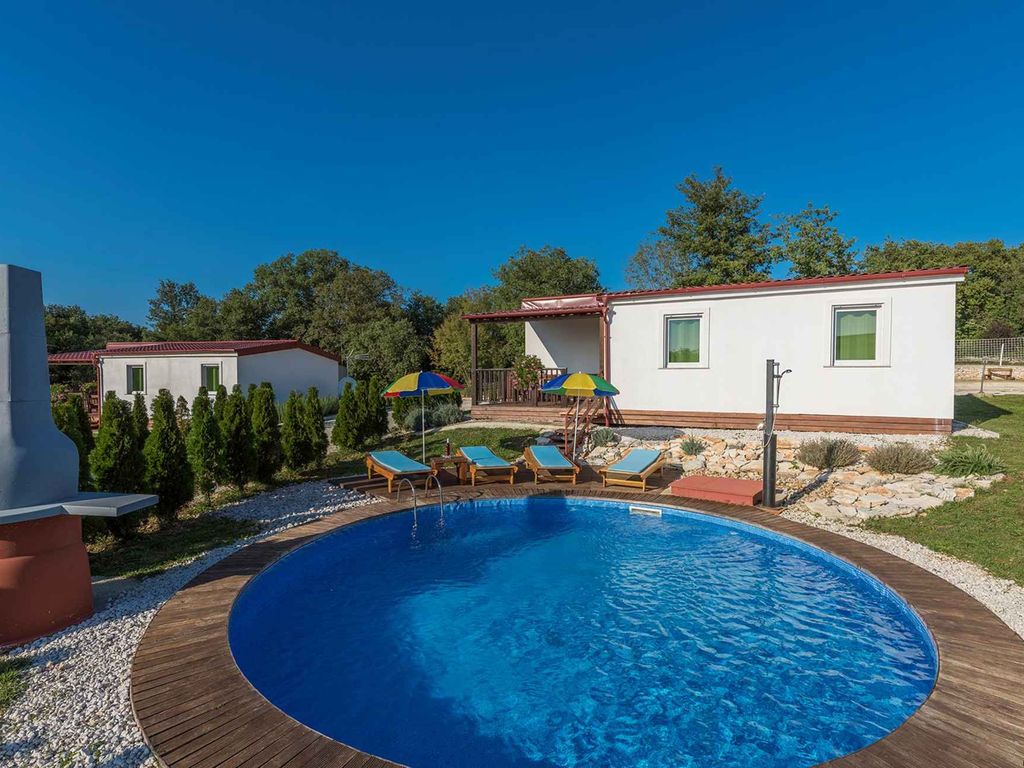 Ferienhaus mit Privatpool