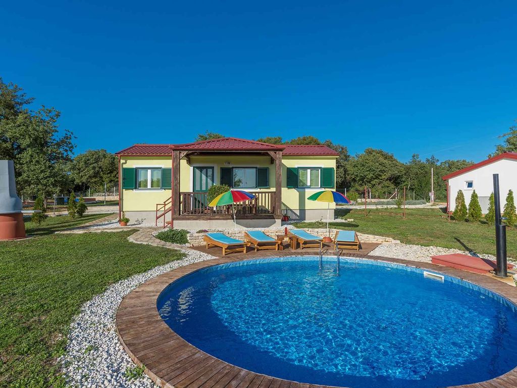 Ferienhaus mit Privatpool