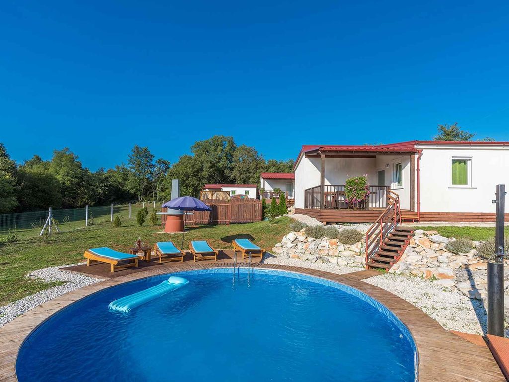 Ferienhaus mit Privatpool