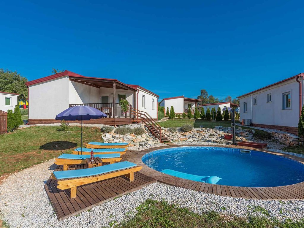 Ferienhaus mit Privatpool