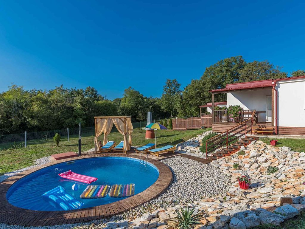 Ferienhaus mit Privatpool