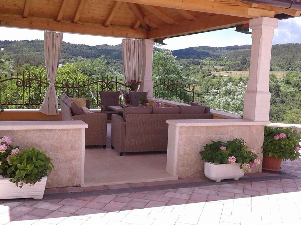 Studio mit Balkon
