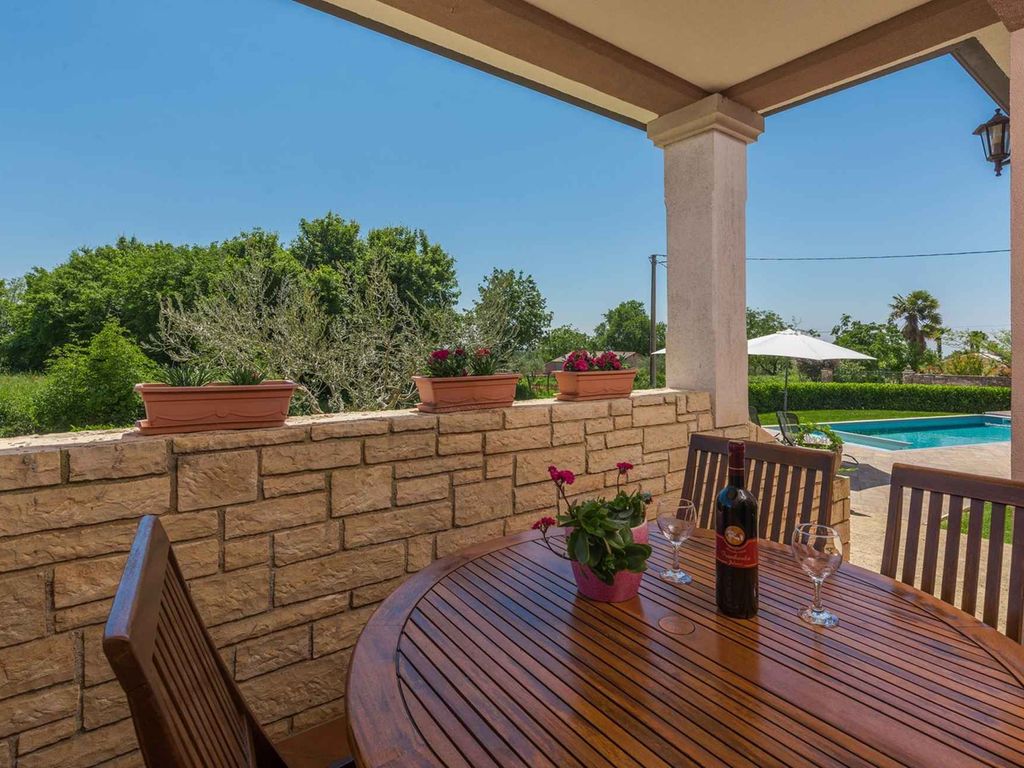 Ferienhaus mit Privatpool